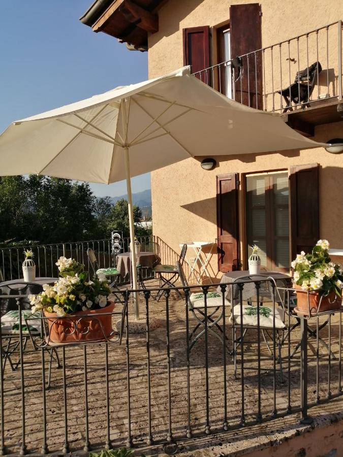 إيزِيو B&B Ronco Degli Ulivi المظهر الخارجي الصورة