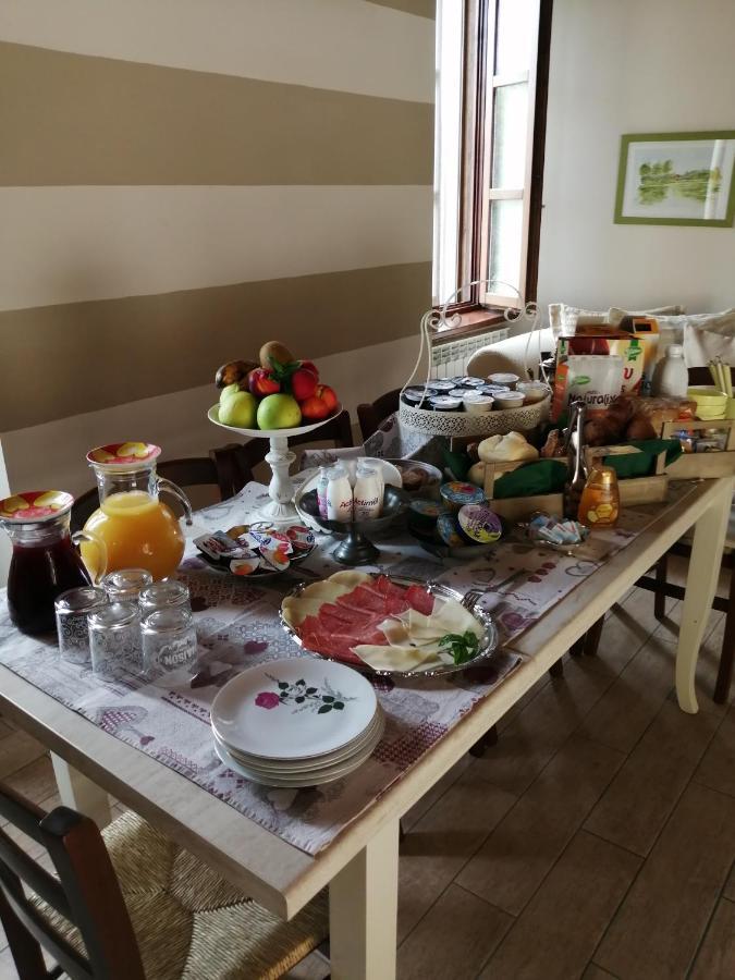 إيزِيو B&B Ronco Degli Ulivi المظهر الخارجي الصورة
