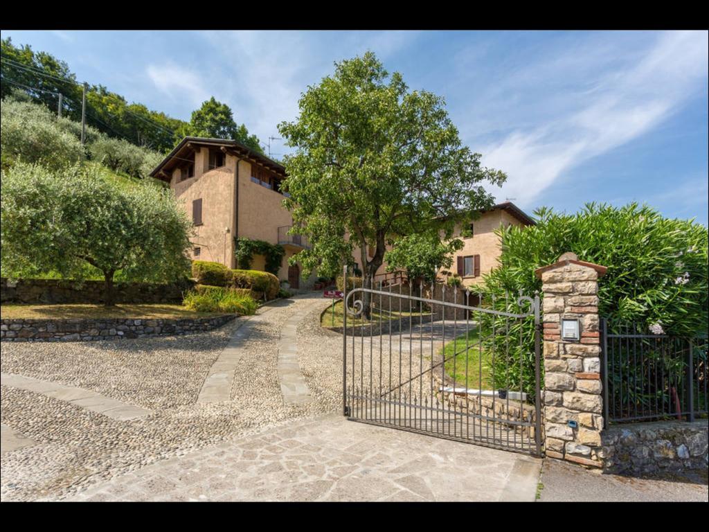 إيزِيو B&B Ronco Degli Ulivi المظهر الخارجي الصورة
